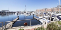  Vacation Hub International | Waterfront Village Food