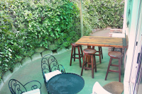  Vacation Hub International | Shaka's Seat Food