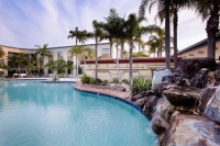  Vacation Hub International | Mermaid Waters Hotel by Nightcap Plus Food