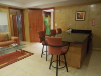  Vacation Hub International | The Eldon Luxury Suites Food