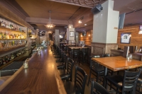  Vacation Hub International | Executive Hotel Pacific Food
