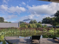  Vacation Hub International | The Hideaway Food