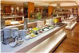  Vacation Hub International | The Holiday Inn Kensington Forum Food