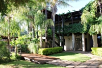  Vacation Hub International | Browns Manor Food