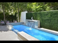  Vacation Hub International | The Ivy Apartments Food
