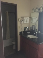  Vacation Hub International | Astoria Rivershore Motel Food