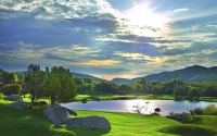  Vacation Hub International | Sun City  - The Cascades Hotel Food