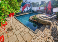  Vacation Hub International | The Post House Country Hotel Food