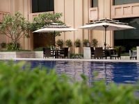  Vacation Hub International | The Metropolitan Hotel and Spa Food