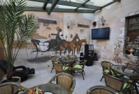  Vacation Hub International | Hotel Wawel Food