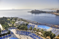  Vacation Hub International | Corinthia Hotel St George's Bay Food