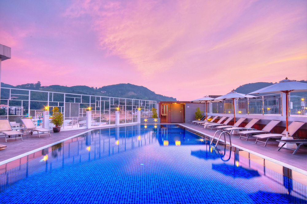  Vacation Hub International | The Ashlee Plaza Patong Hotel and Spa Food