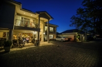  Vacation Hub International | Arum House Food