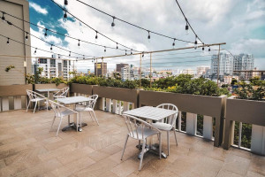  Vacation Hub International | The Wave Hotel Condado Food