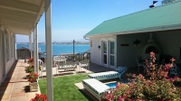 Vacation Hub International | Gordon's Beach Lodge Food
