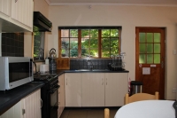  Vacation Hub International | Mundees Selfcatering Food