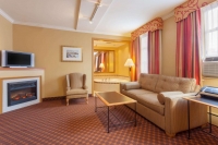  Vacation Hub International | Howard Johnson Hotel Vancouver Food