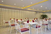  Vacation Hub International | Chanalai Garden Resort Kata Beach Food