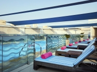  Vacation Hub International | Crowne Plaza Doha - The Business Park Food