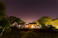  Vacation Hub International | Nut Grove Manor Food