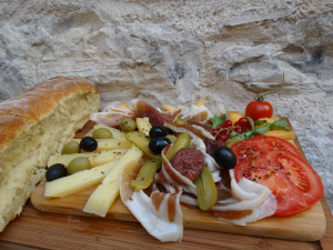  Vacation Hub International | Guesthouse Pjaceta Food