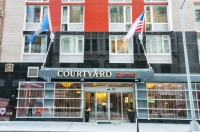  Vacation Hub International | Courtyard Times Square West Food