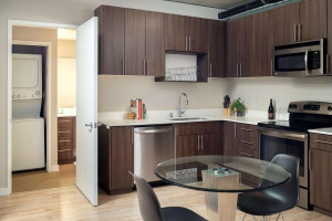  Vacation Hub International | Thompson Seattle Food