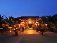  Vacation Hub International | Kata Lucky Villa & Pool Access Food