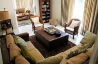  Vacation Hub International | The White House - Durban Food