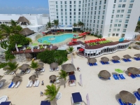  Vacation Hub International | Sunset Royal Beach Resort Food