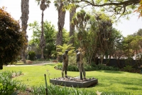  Vacation Hub International | Artspace Food