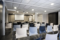  Vacation Hub International | Best Western Plus Suitcase Paris La Défense Food