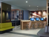  Vacation Hub International | The Manhattan at Times Square Hotel Food