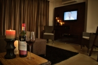  Vacation Hub International | Apple @ J-Bay Food
