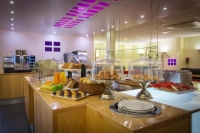  Vacation Hub International | Lancaster Hotel Food