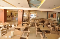  Vacation Hub International | Grand Anzac Hotel Food