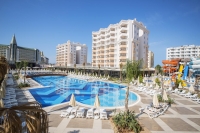  Vacation Hub International | Ramada Resort Lara Food