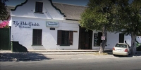  Vacation Hub International | Ye Olde Thatch Food