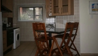  Vacation Hub International | Fourways Apartments Food