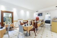  Vacation Hub International | Hotel Agli Artisti Food