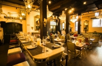  Vacation Hub International | Signature Lux Hotel by ONOMO, Waterfront Food