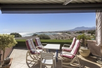  Vacation Hub International | Harbourview Self Catering Apartment Food