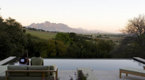  Vacation Hub International | Sugarbird Manor Food