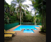  Vacation Hub International | Little Green Sunbird - Selborne Luxury Villas Food