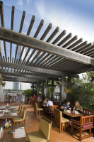  Vacation Hub International | Crowne Plaza Dubai Food