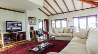  Vacation Hub International | Pearl View Guest House Food
