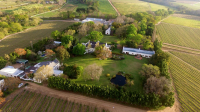  Vacation Hub International | Bellingham Homestead Food