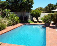  Vacation Hub International | Cornerway House - Tino Top Food
