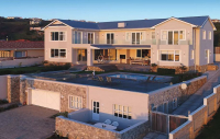  Vacation Hub International | The Seaside House Food
