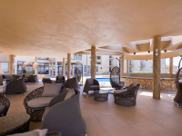  Vacation Hub International | VIP Executive Tete Food